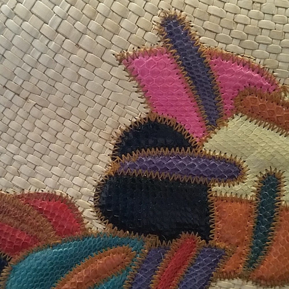Handbag - Picture 2 of 3